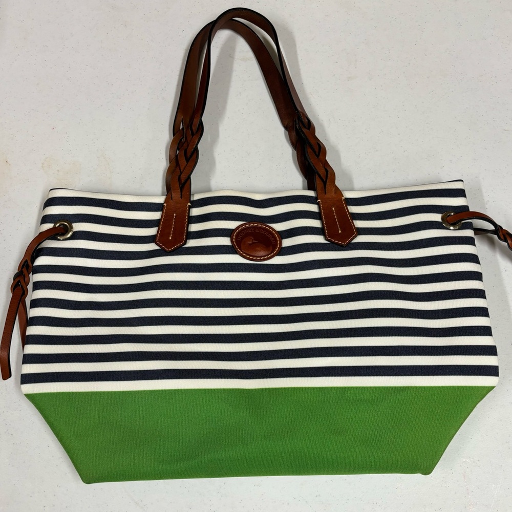 Dooney & Bourke tote